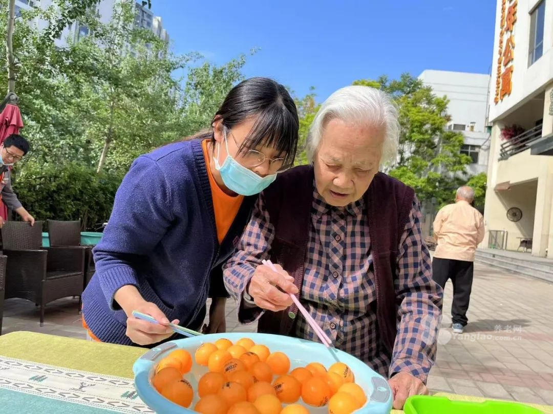 椿萱茂（天津东站）老年公寓冯毓奶奶